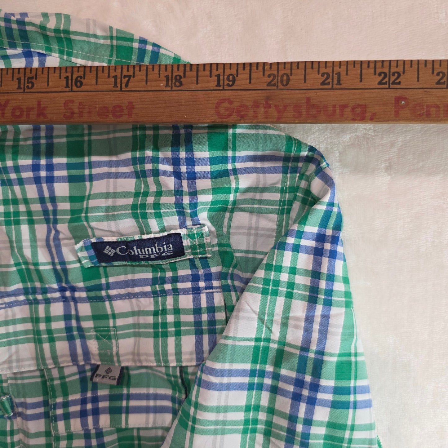 Columbia Super Bahama PFG Omni-Shade button down M Size M