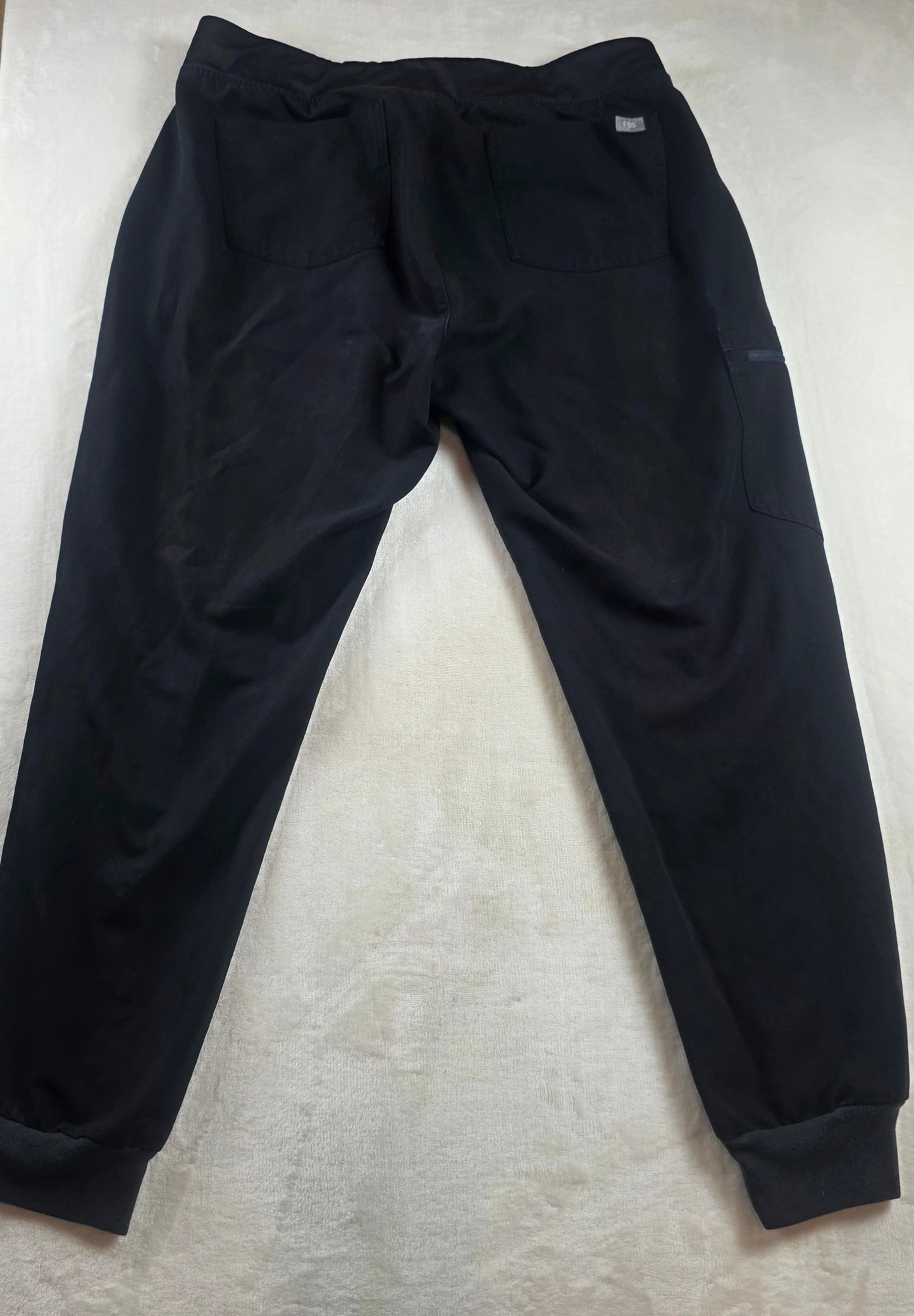 FIGS Black Scrub Bundle 2 Large Tops 1 Large Jogger Pants Technical Collection