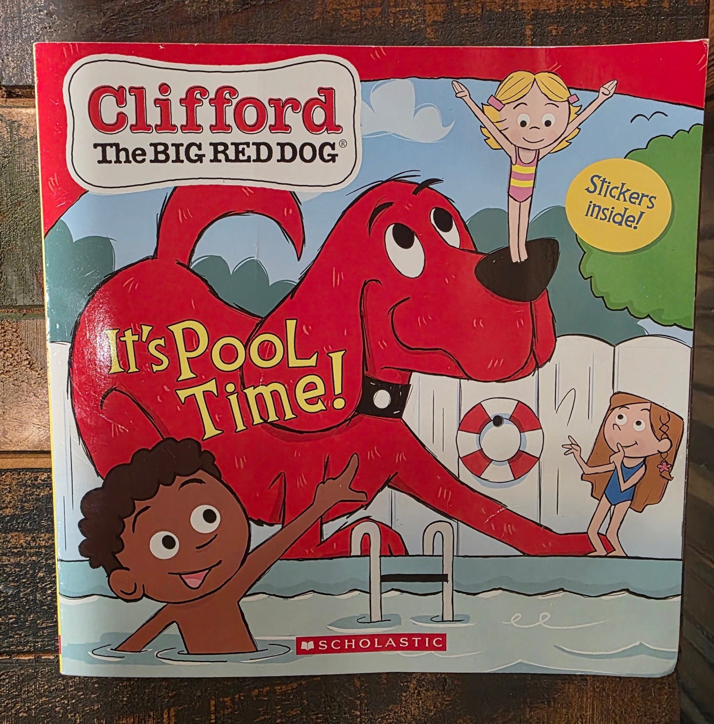 Clifford the Big Red Dog It’s Pool Time! By Norman Bridwell 1st printing 2019