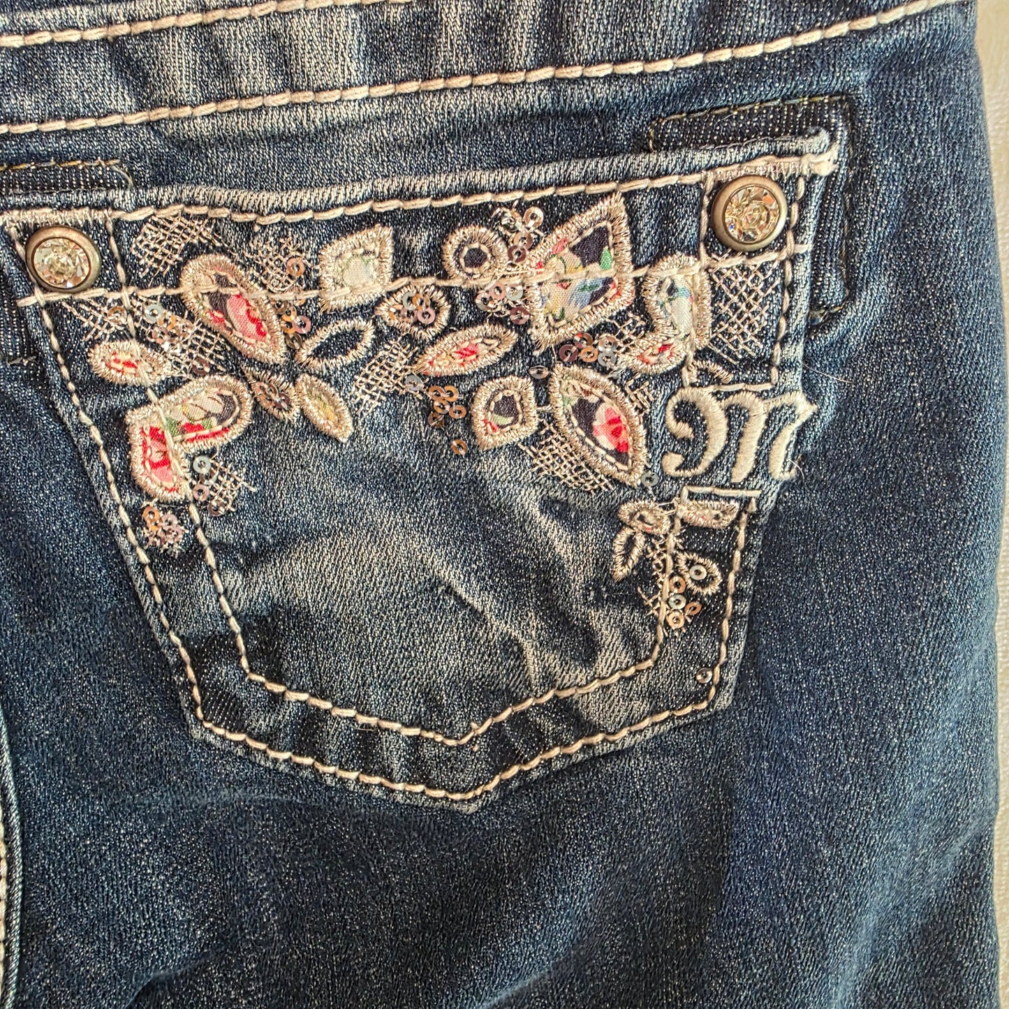 Miss Me Girls Jeans Size 10 Cuffed Capri Med Wash Rhinestone & Embroidered Design