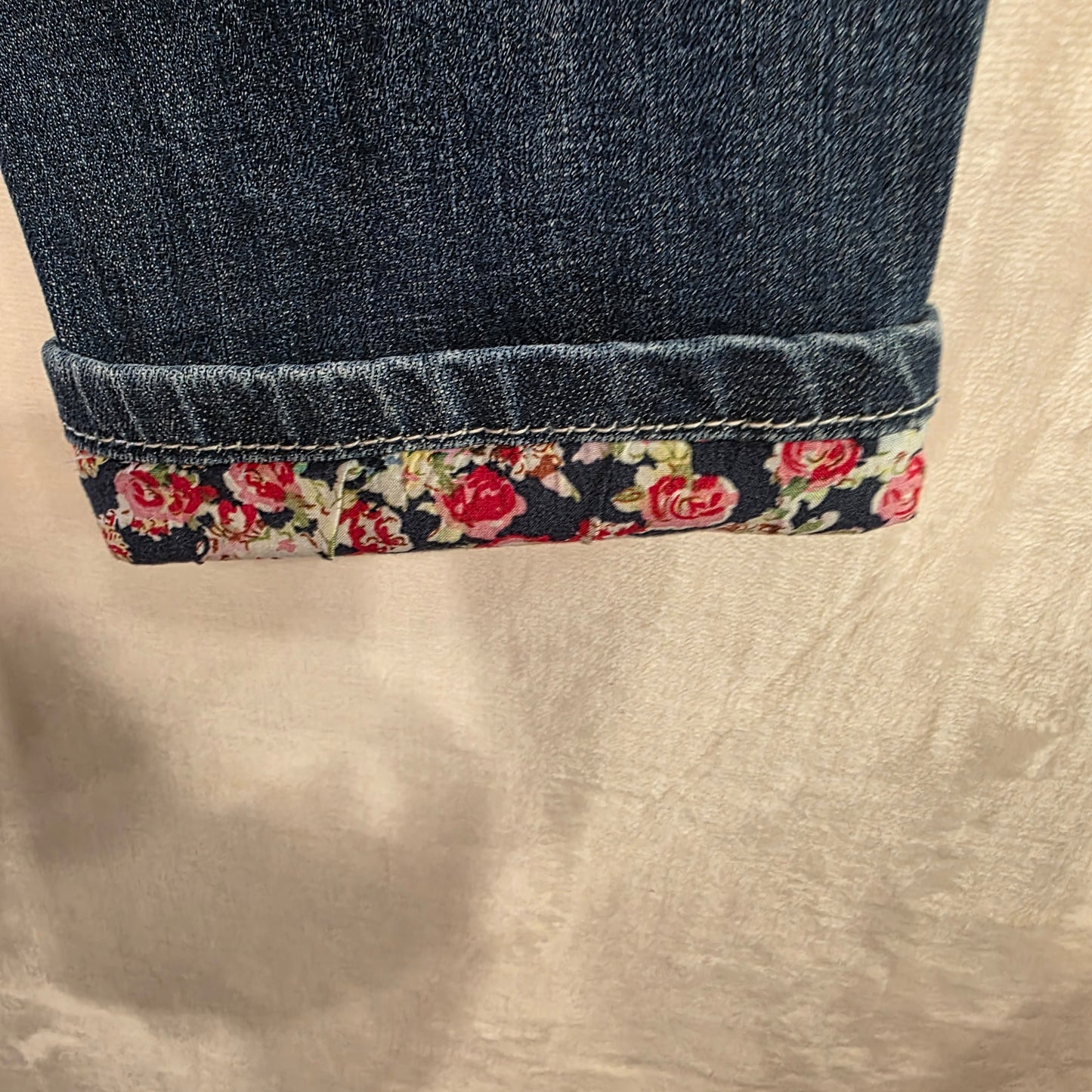 Miss Me Girls Jeans Size 10 Cuffed Capri Med Wash Rhinestone & Embroidered Design
