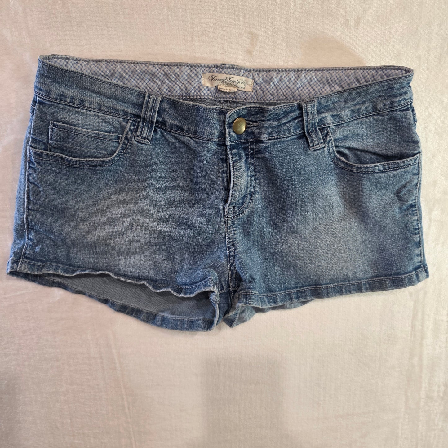 Forever 21 Women’s Size 28 Waist Blue Jean Denim Shorts