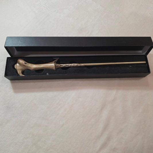 Universal Studios Rare Collector Voldemort Wand Wizarding World of Harry Potter. It’s in excellent condition.