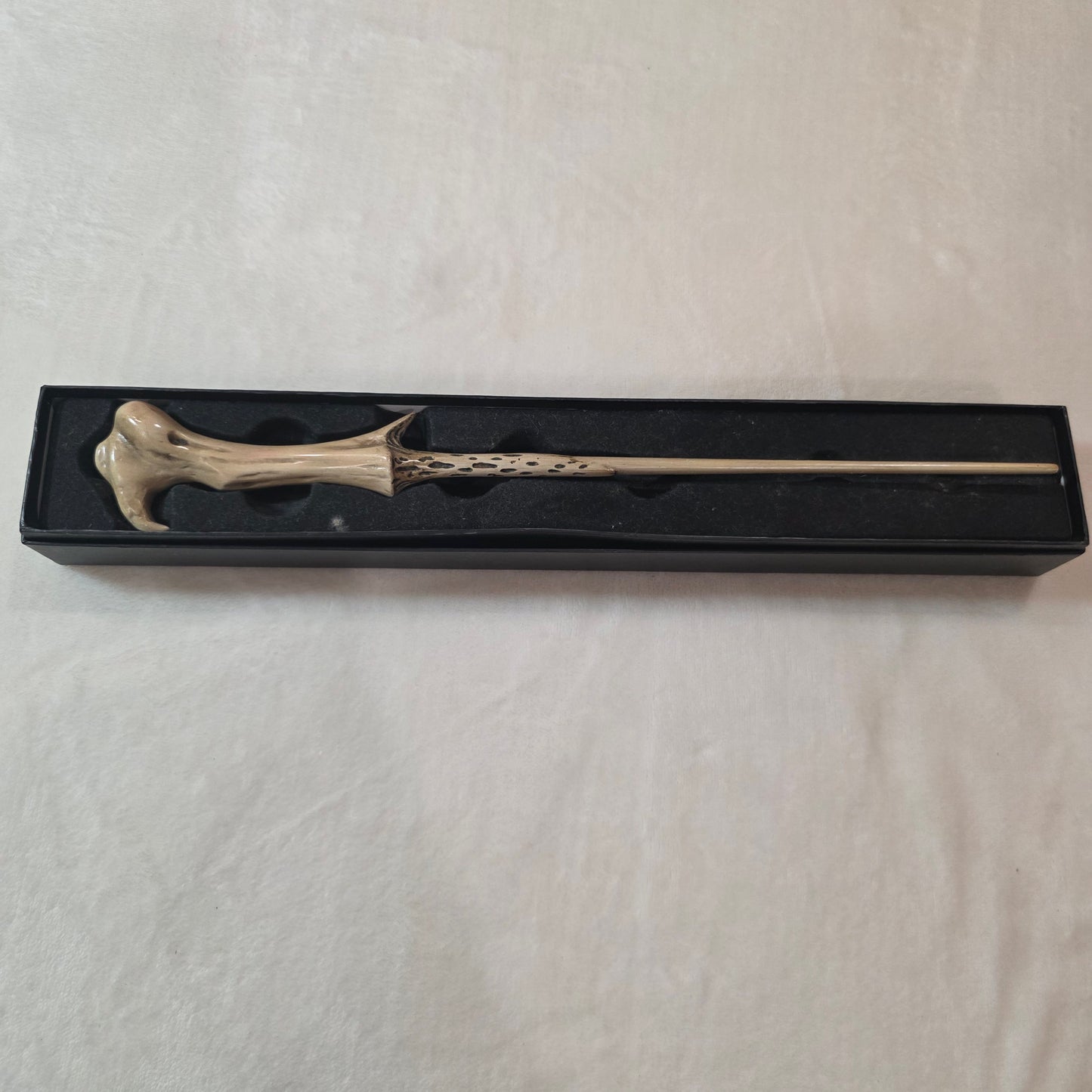 Universal Studios Rare Collector Voldemort Wand Wizarding World of Harry Potter. It’s in excellent condition.