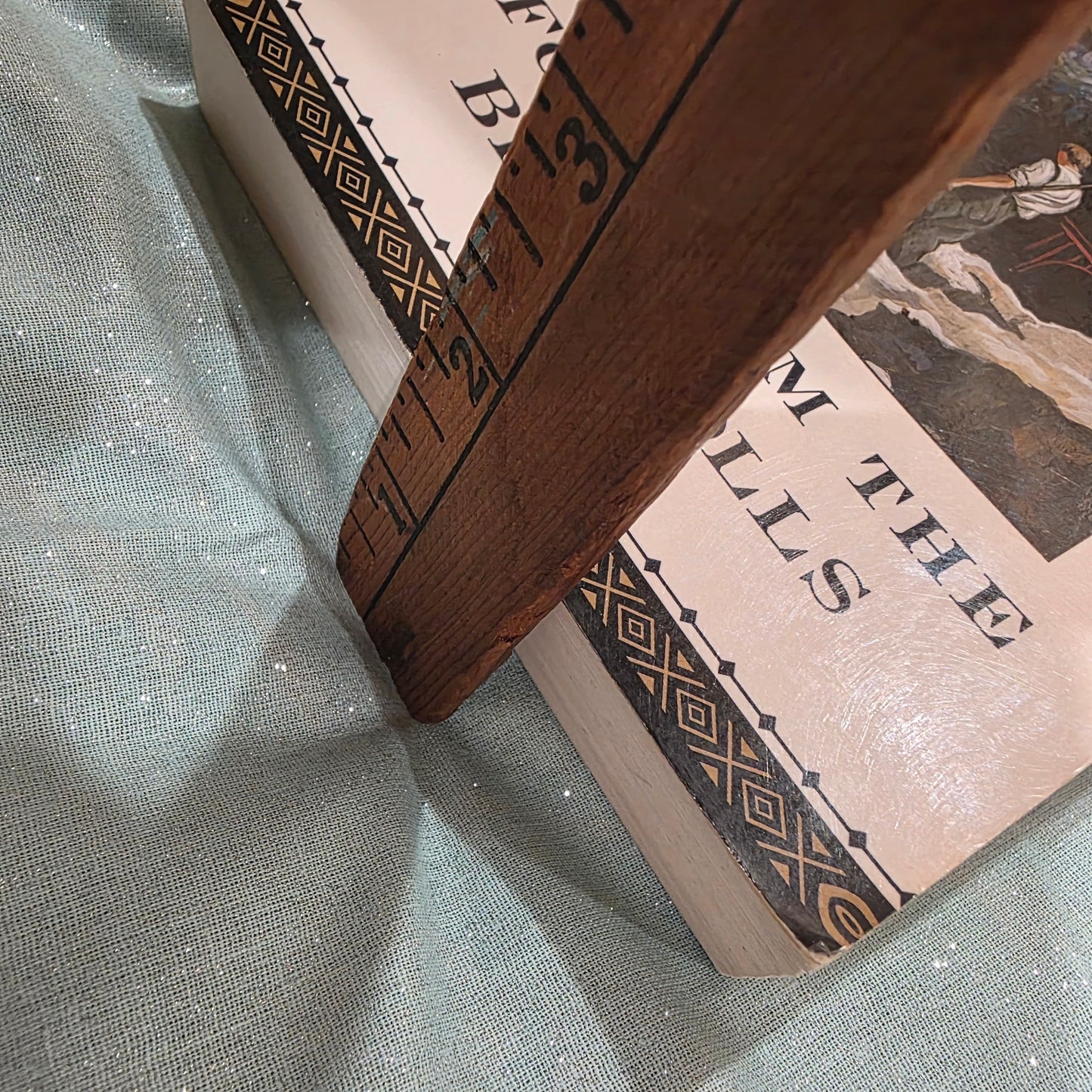 For Whom the Bell Tolls by Ernest Hemingway (First Scribner Paperback Edition 1995)