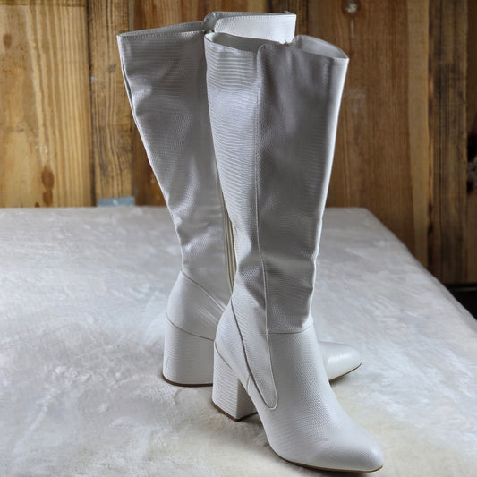 Women’s White Knee High Boots Size 7.5 Block Heel Textured Zip Fashion Boots