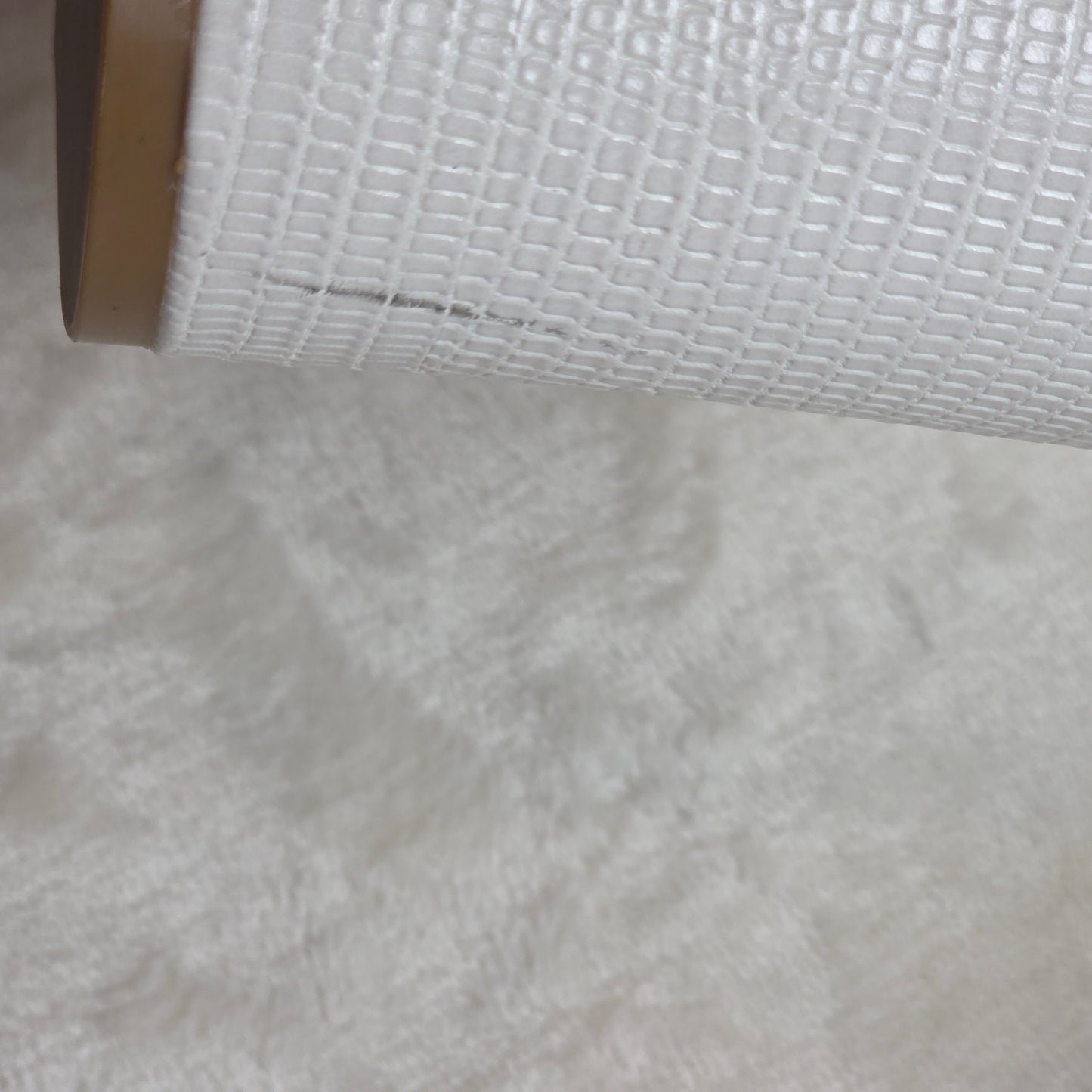 Women’s White Knee High Boots Size 7.5 Block Heel Textured Zip Fashion Boots