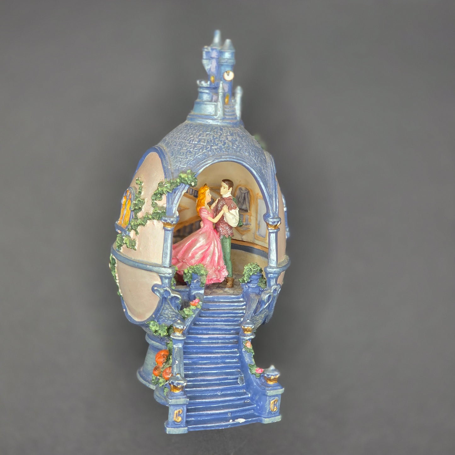 Enchanted Waltz Cinderella Carriage Castle Figurine Limited Edition No 8242