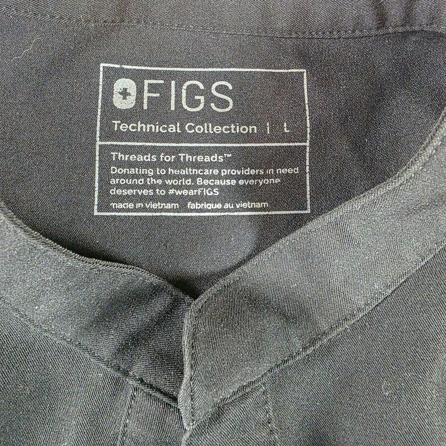 FIGS Black Scrub Bundle 2 Large Tops 1 Large Jogger Pants Technical Collection