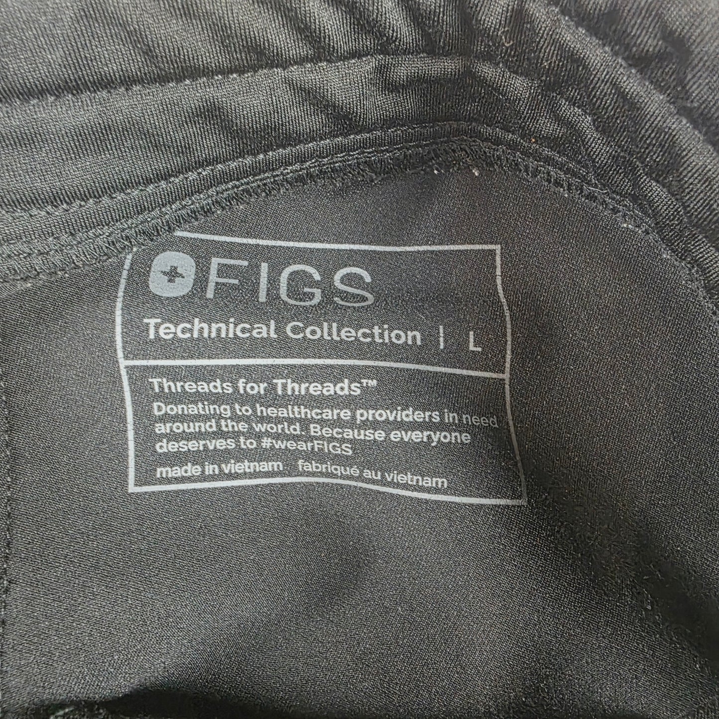 FIGS Black Scrub Bundle 2 Large Tops 1 Large Jogger Pants Technical Collection