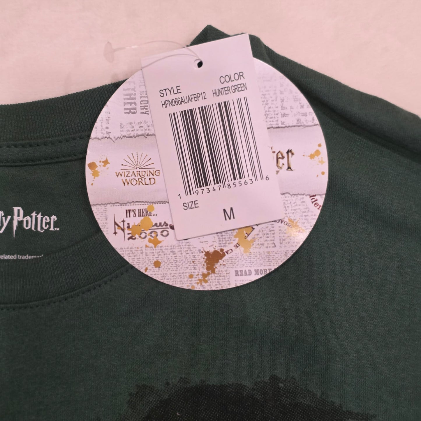 NWT Harry Potter Hogwarts Graphic Tee Shirt Hunter Green Size M