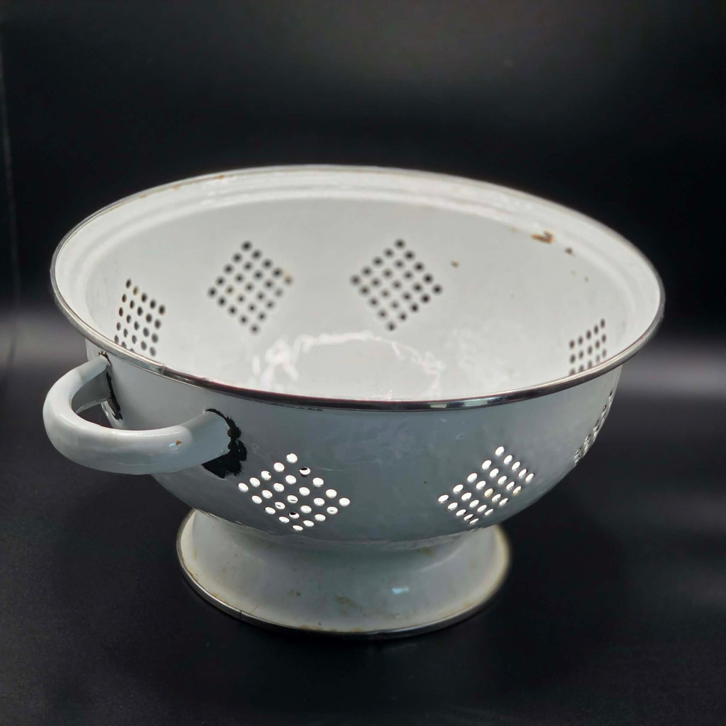 Vintage White Enamel Colander Strainer Pedestal Bowl Double Handle Farmhouse