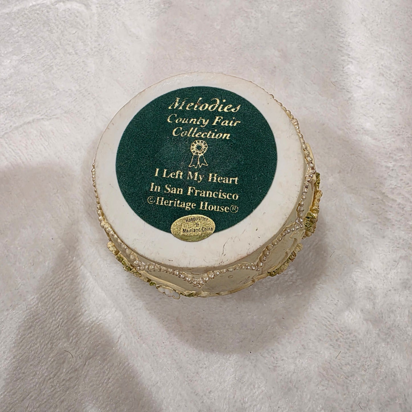 Vintage Heritage House Collection Raccoon Music Trinket Box