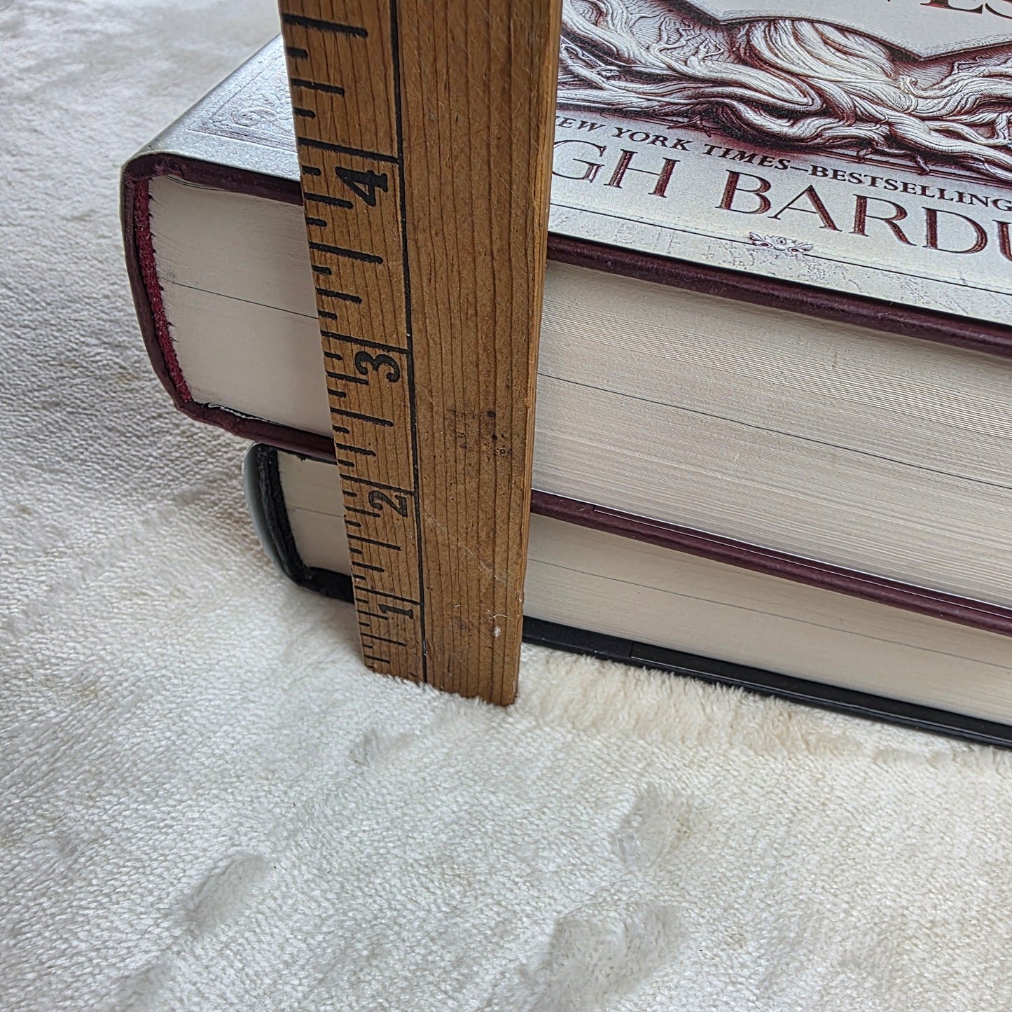 Leigh Bardugo Grishaverse Hardcover Set | King of Scars & Rule of Wolves