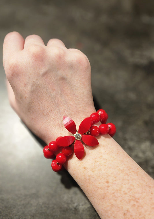 Vintage Red Beaded Flower Stretch Bracelet – Valentine’s Gift