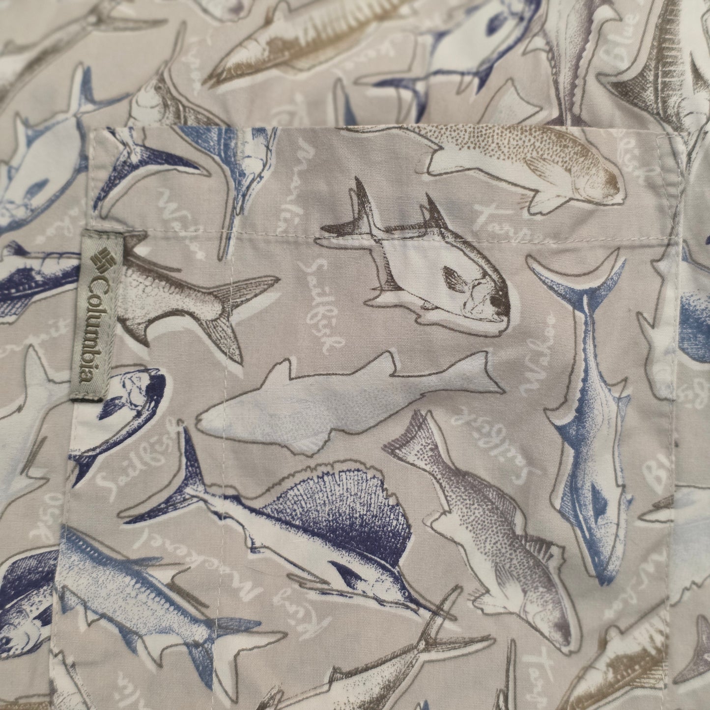 Columbia Sportswear XXL Fish Print Button Up Shirt Mens Beige Blue Fishing Casual Cotton