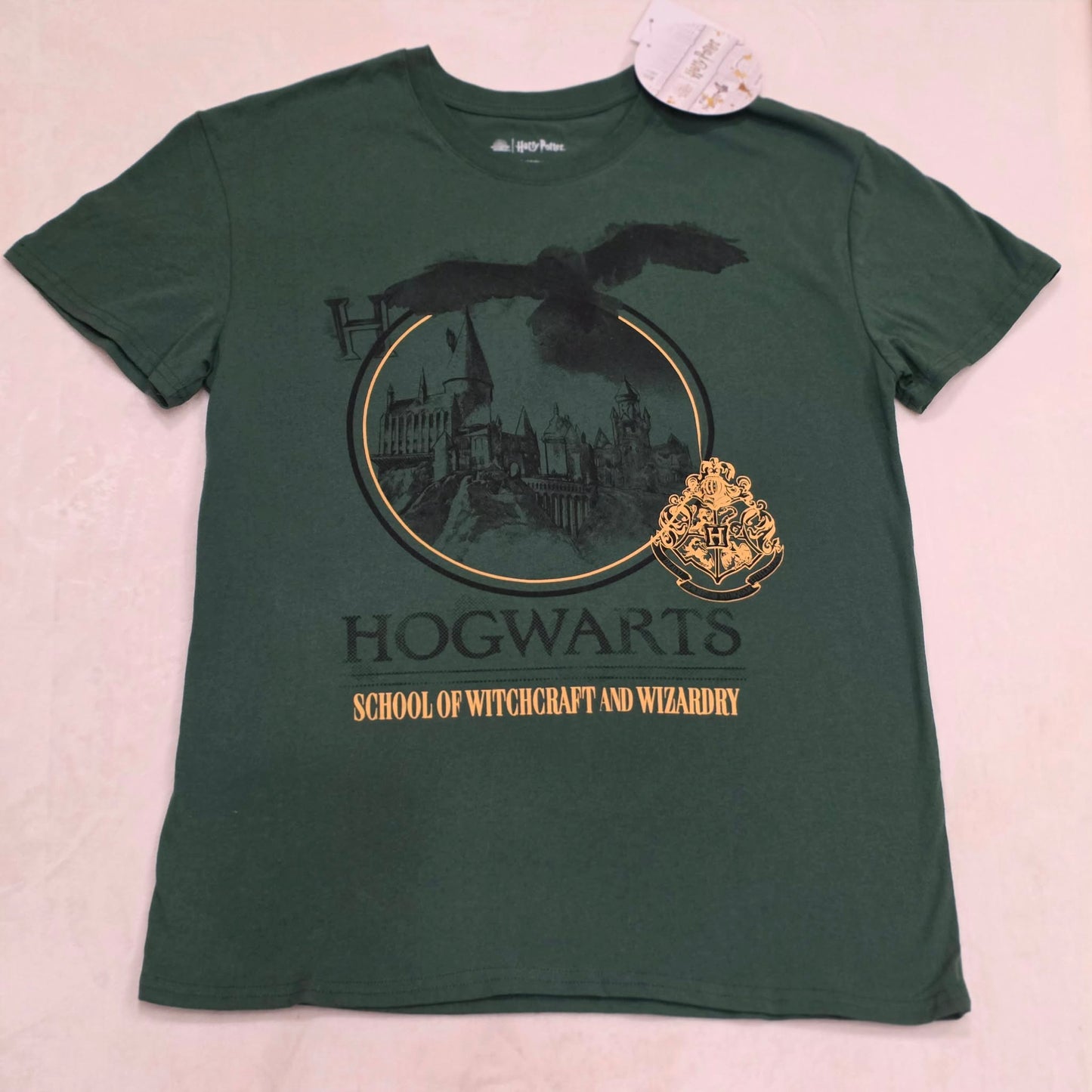 NWT Harry Potter Hogwarts Graphic Tee Shirt Hunter Green Size M