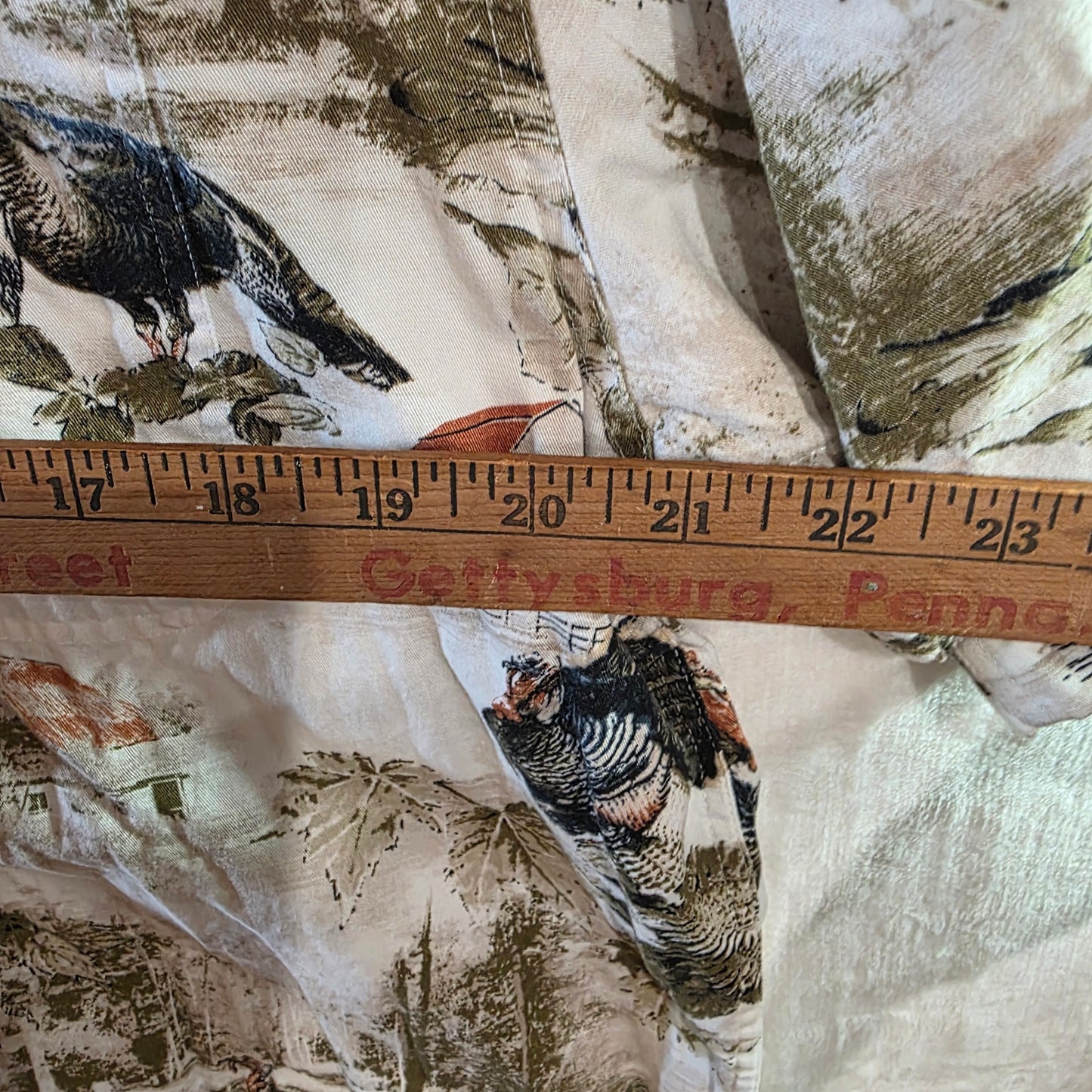 Clearwater Outfitters Men’s Short Sleeve Button Down Shirt Size L All Over Pheasant Prairie House Print