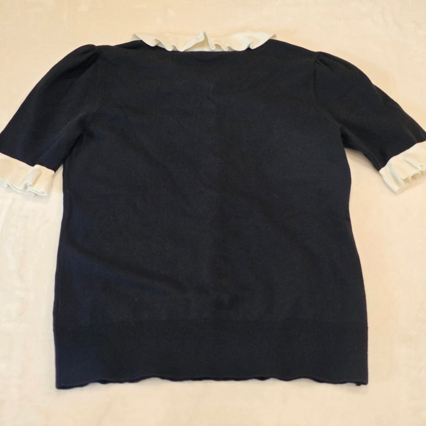 CeCe Black Preppy Knit Top w/ Ruffle Collar & Pearl Buttons – NWT Women’s Size Small