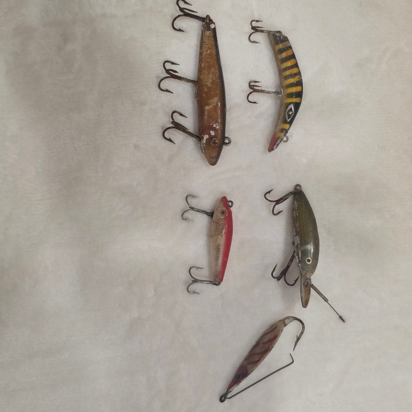 Vintage Fishing Lure Lot – Mixed Wooden Plugs, Spinners & Spoons – Classic Freshwater Tackle