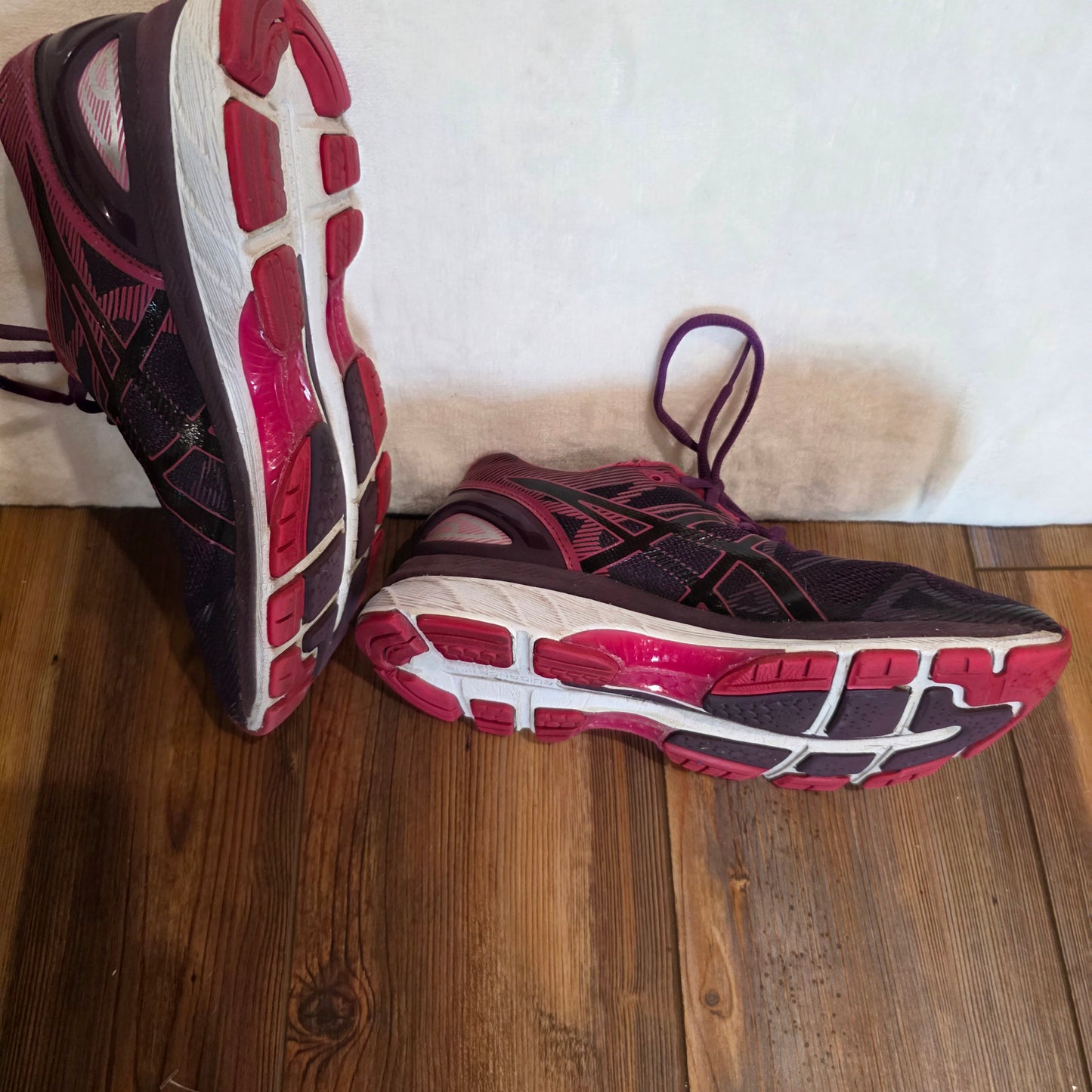 Women’s ASICS Gel-Nimbus 19 Black|Cosmo Pink|Winter Bloom Running Shoes US 7