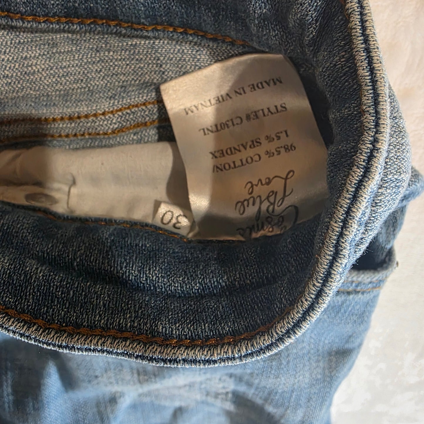 Cosmic Blue Love Women's Size 30 Blue Slightly Distressed Straight leg Jeans
