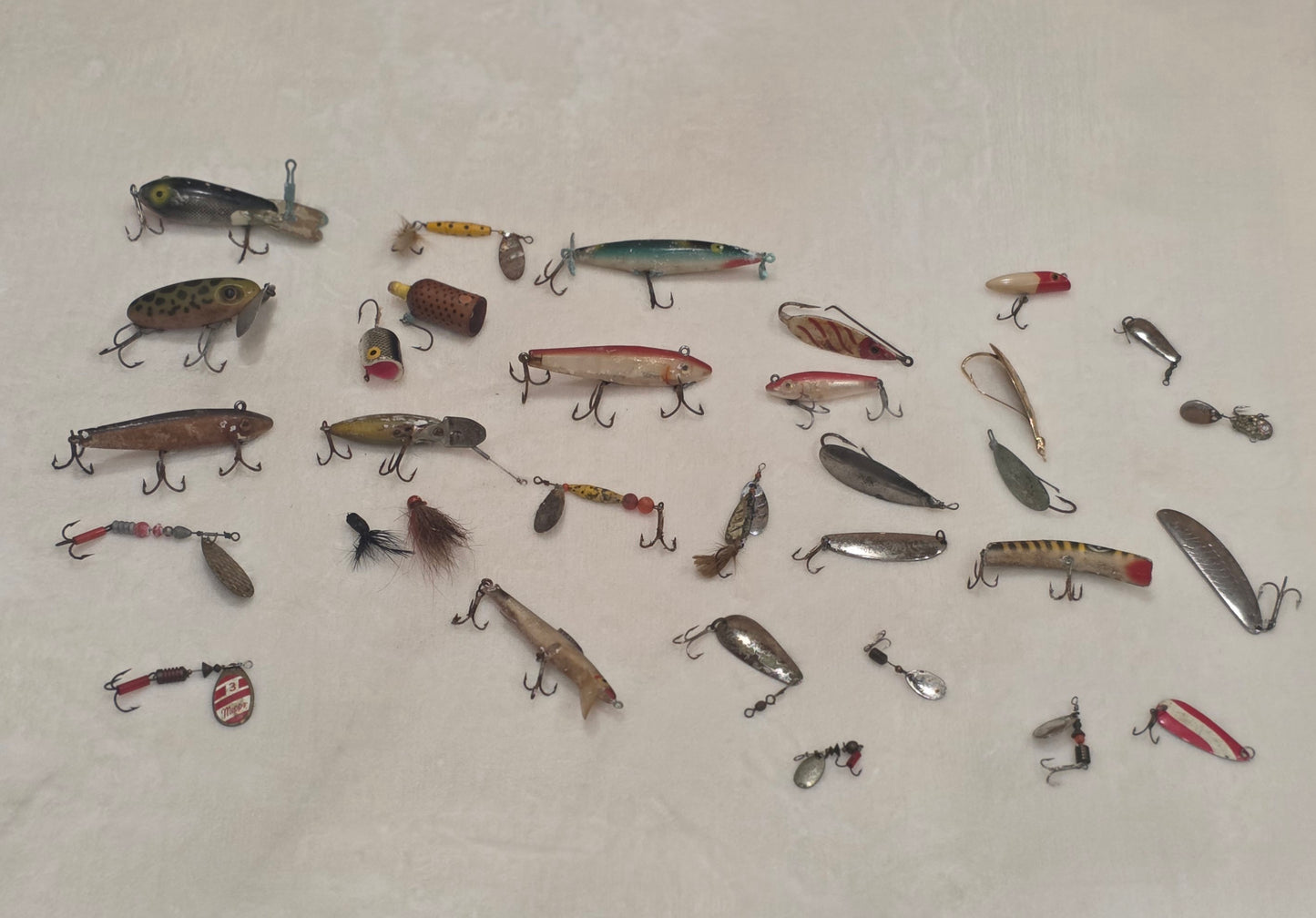 Vintage Fishing Lure Lot – Mixed Wooden Plugs, Spinners & Spoons – Classic Freshwater Tackle