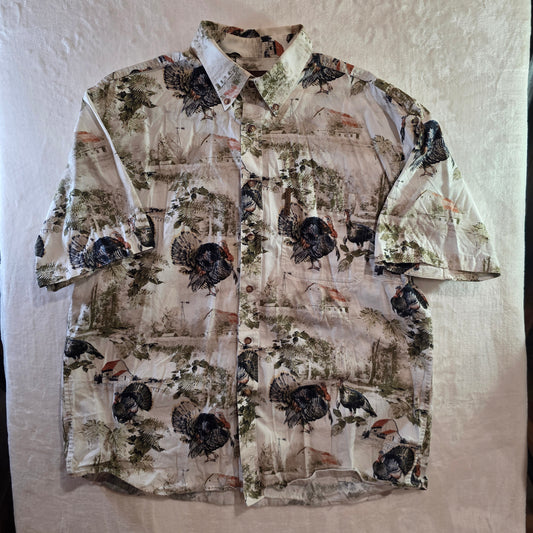 Clearwater Outfitters Men’s Short Sleeve Button Down Shirt Size L All Over Pheasant Prairie House Print