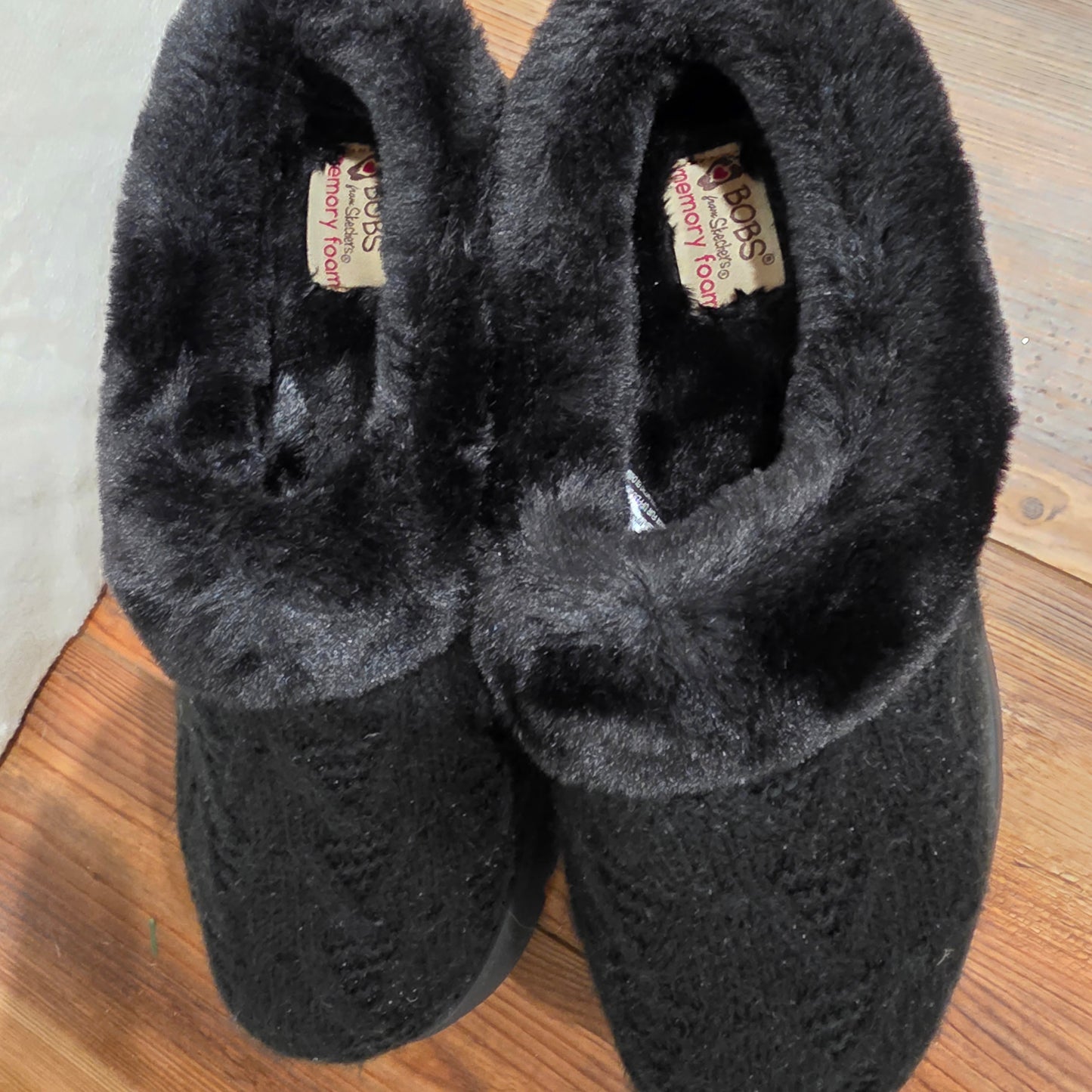 Bobs from Sketcher’s Memory Foam Slippers Women’s Size 7.5