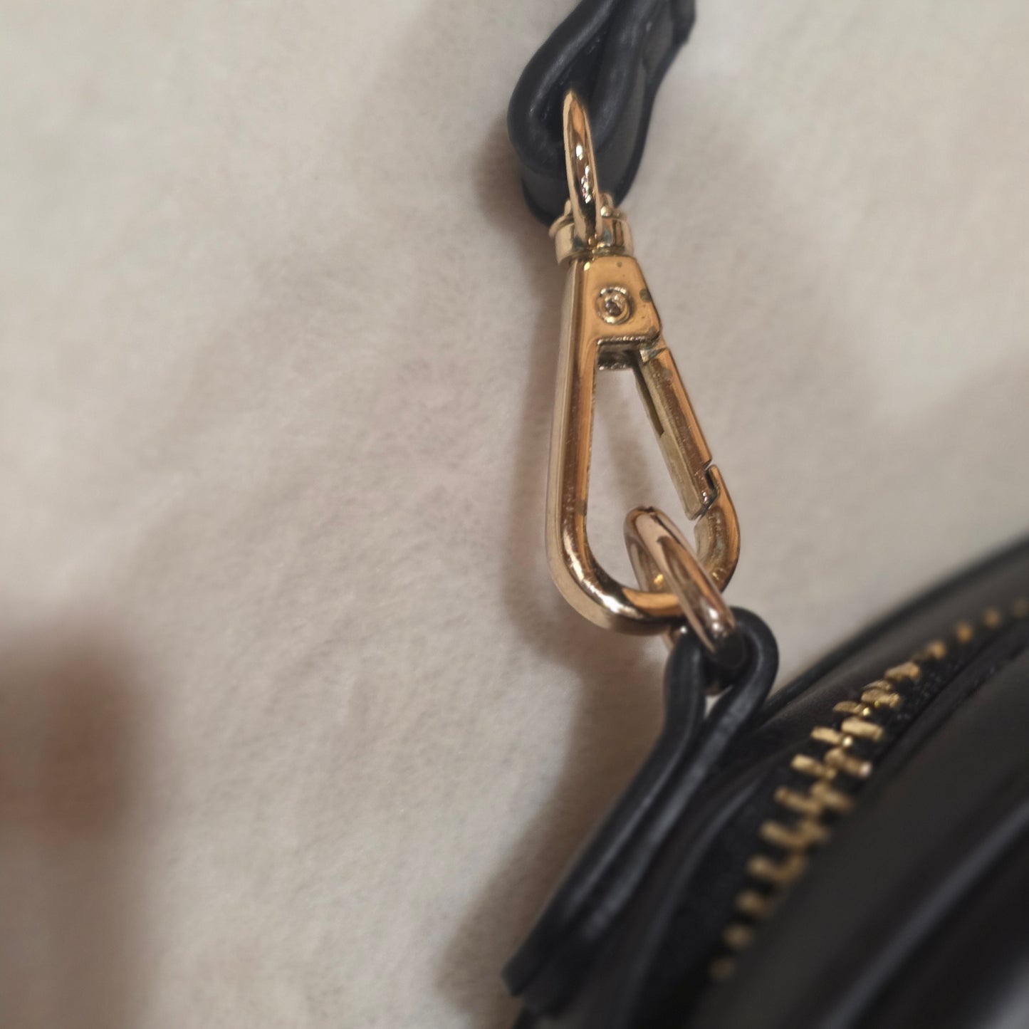 Urban Expressions Round Crossbody Bag Black Vegan Leather Circle Purse NWT