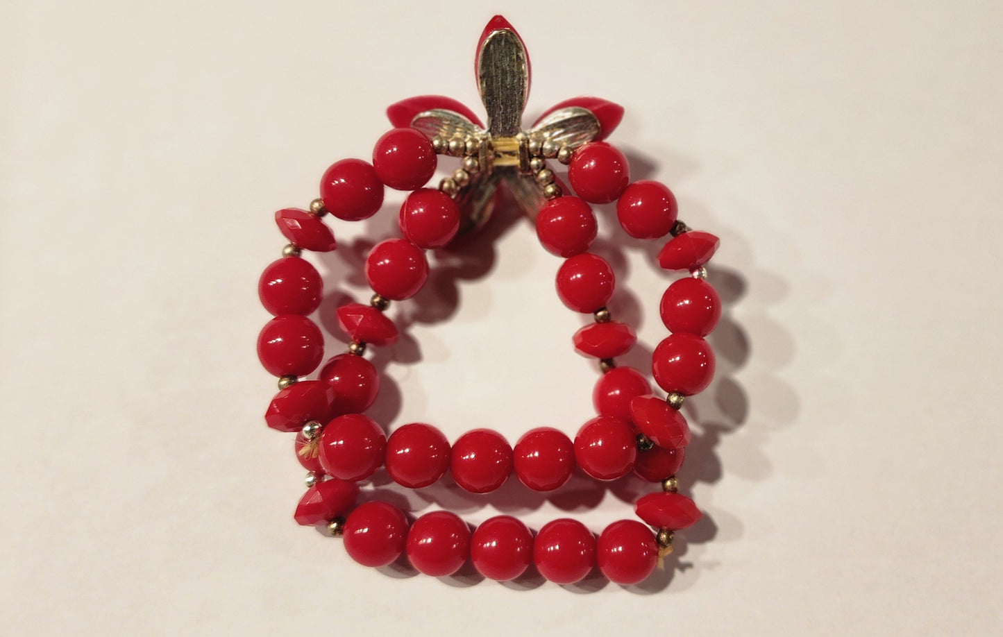 Vintage Red Beaded Flower Stretch Bracelet – Valentine’s Gift