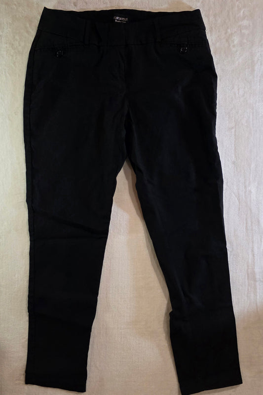 Flirtatious Young Company Women’s Black Pants Size 11 Stretchable