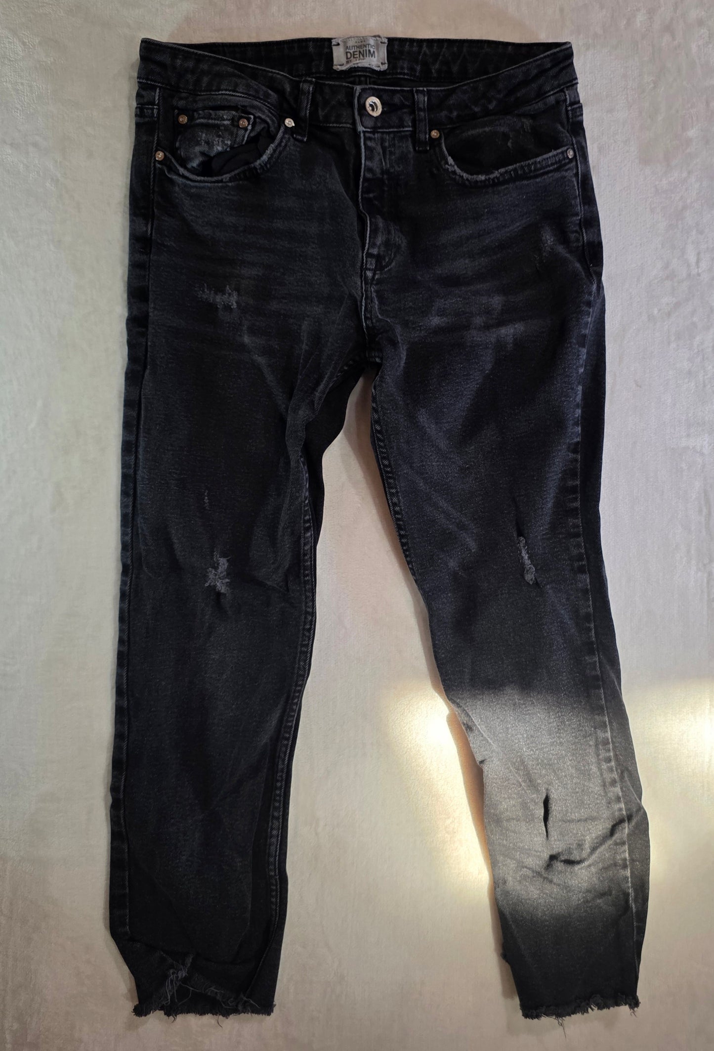 Zara Authentic Denim by TRF Women’s S 6 Jeans Distressed Black