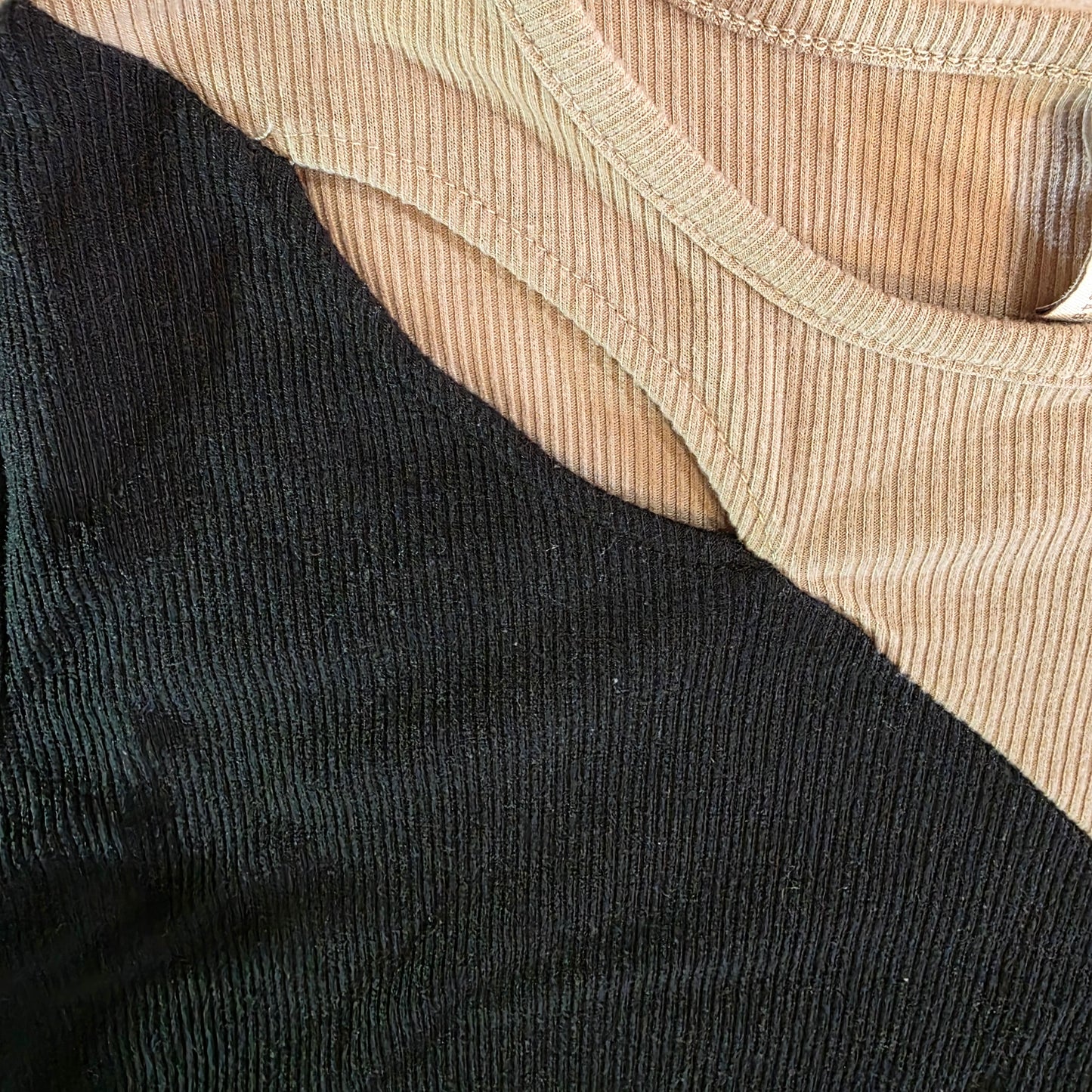 Cato’s Asymmetrical Color Block T-Shirt Black|Tan Women’s Size S
